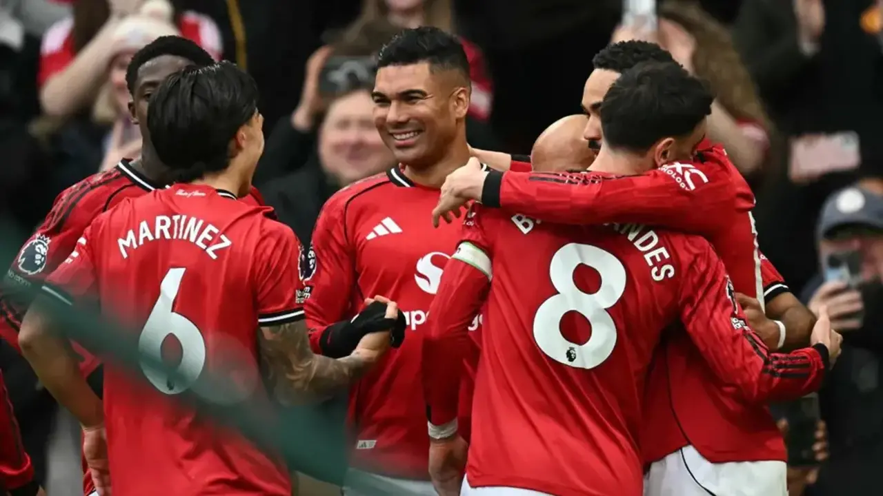 توقيت مباراة مانشستر يونايتد وبورنموث في الدوري الإنكليزي والقنوات الناقلة للمواجهة المرتقبة